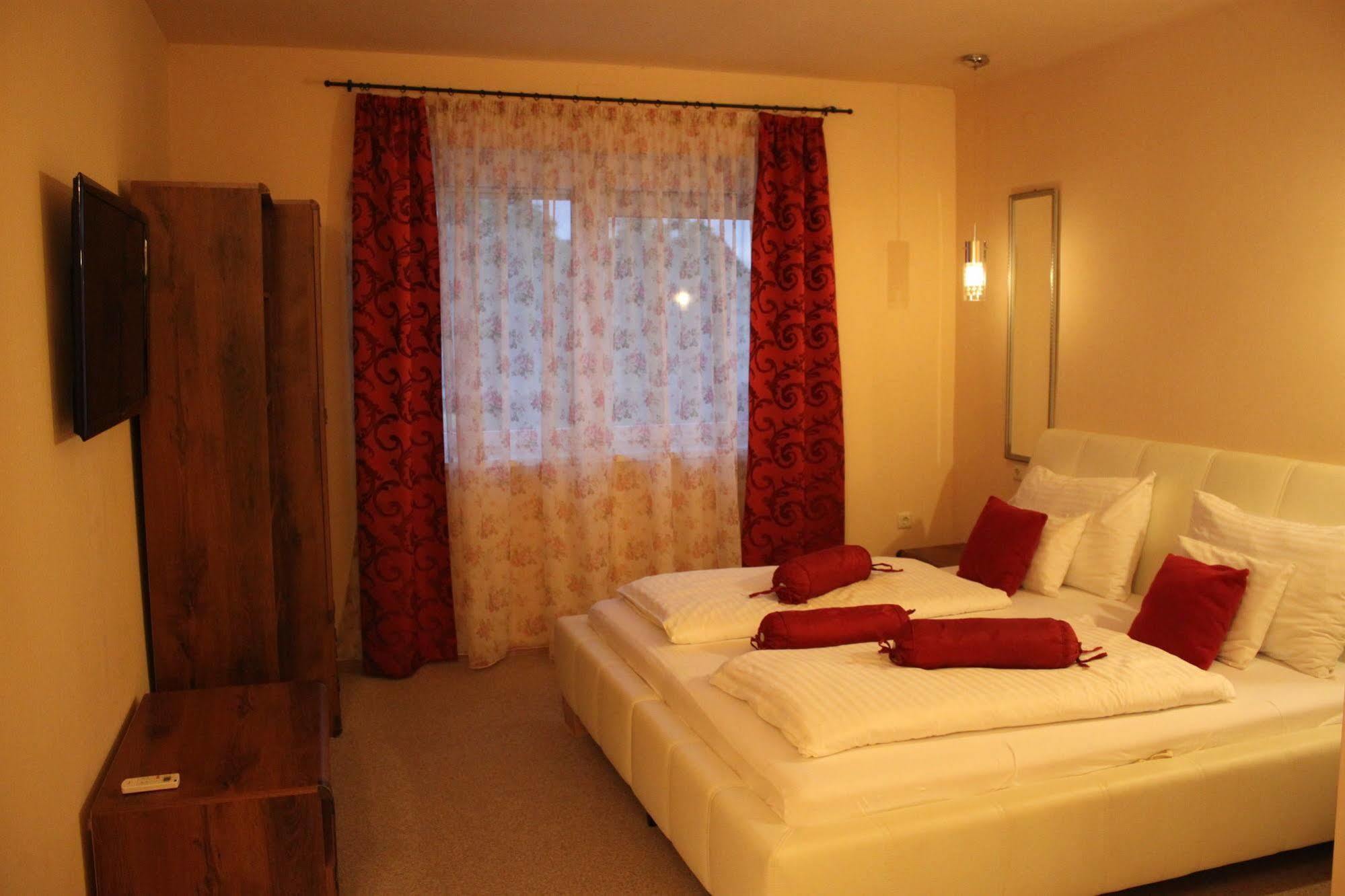Hotel Al Faro Lodge Podersdorf am See Exterior foto