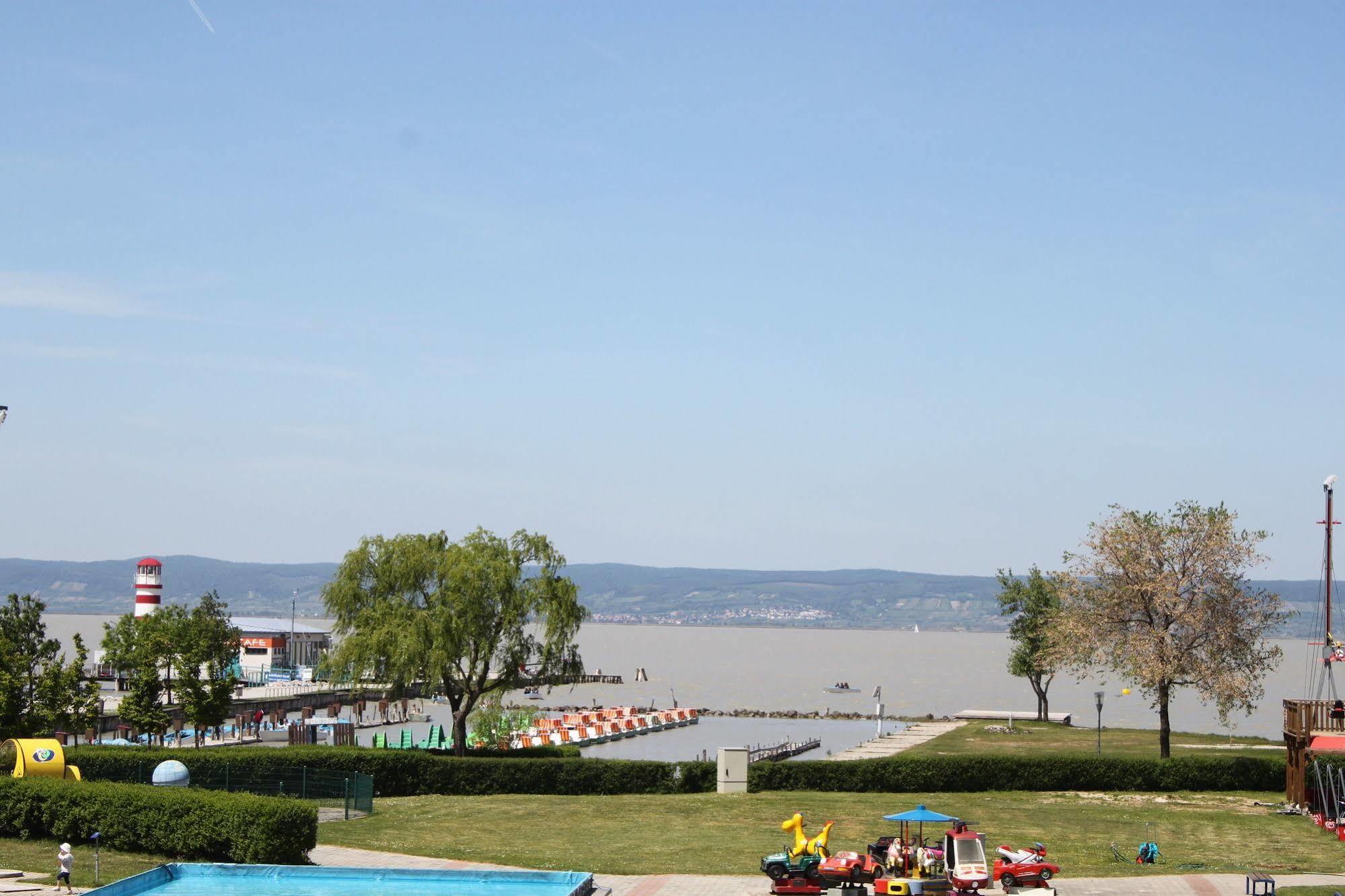 Hotel Al Faro Lodge Podersdorf am See Exterior foto